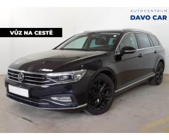 Volkswagen Golf Variant R-Line mHEV DSG Zlevněno o 16 000 Kč