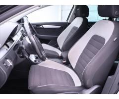 Volkswagen Passat 2,0 TDI 125kW R-Line Xenon - 12