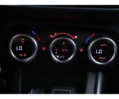 Alfa Romeo Giulietta 1,4 TB Sport Navi Alcantara - 31