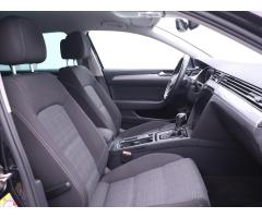 Volkswagen Passat 2,0 TDI Business DSG Virtual DPH - 14