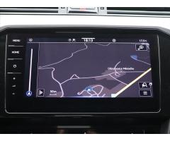 Volkswagen Passat 2,0 TDI Business DSG Virtual DPH - 29