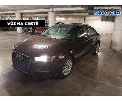 Audi Q3 S tronic DSG Zlevněno o 22 000 Kč