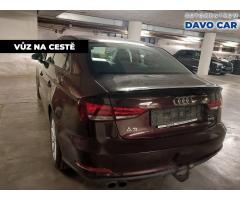 Audi Q3 S tronic DSG Zlevněno o 22 000 Kč