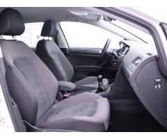 Volkswagen Golf 1,6 TDI Comfortline Tažné CZ - 14