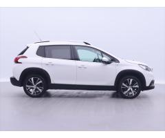 Peugeot 2008 1,2 PureTech 81kW Allure CZ - 8