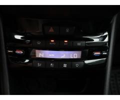 Peugeot 2008 1,2 PureTech 81kW Allure CZ - 28