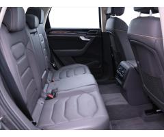 Volkswagen Touareg 3,0 TDI R-Line 4M 1.Maj. DPH - 17