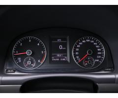 Volkswagen Touran 1,6 TDI Aut.Klima Tažné - 20