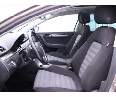 Volkswagen Passat 2,0 TDI 130 kW DSG Panorama - 14