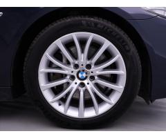 BMW Řada 5 2,0 525d 160kW xDrive Luxury - 33