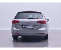 Volkswagen Passat 2,0 TDI DSG Highline ACC DPH - 6