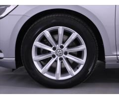 Volkswagen Passat 2,0 TDI DSG Highline ACC DPH - 35