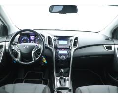 Hyundai i30 1,6 GDI 99kW Aut. CZ Trikolor - 21