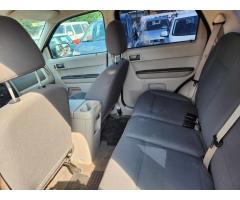 Ford Escape 2.3i LPG - 11