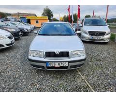 ŠKODA SUPERB COMBI 2.0TDI 140 LAURIN&K 4X4 DSG 7ST