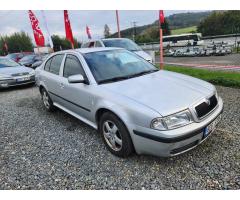 Škoda Octavia 1.6 Ambiente - 3