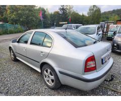 Škoda Octavia 1.6 Ambiente - 7