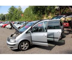 Seat Alhambra 2.0 TDi 7. míst - 23