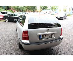 Škoda Octavia Kombi 1.6 MPi - 6