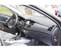 Renault Laguna 2.0 dCi 110 kW navi - 13