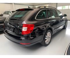 Škoda Superb Combi 2.0 TDI DSG  4x4 Eleganc - 6