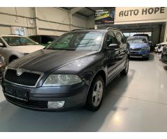 ŠKODA SUPERB COMBI 2.0TDI 140 LAURIN&K 4X4 DSG 7ST