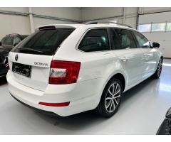 Škoda Octavia combi 2.0 TDI Ambition Edition - 6