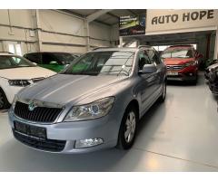 ŠKODA SUPERB COMBI 2.0TDI 140 LAURIN&K 4X4 DSG 7ST