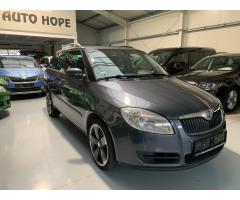 ŠKODA SUPERB COMBI 2.0TDI 140 LAURIN&K 4X4 DSG 7ST