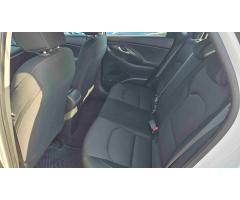 Hyundai i30 1,4 T-GDI Fastback - 8