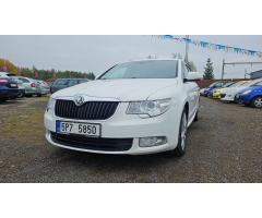 ŠKODA SUPERB COMBI 2.0TDI 140 LAURIN&K 4X4 DSG 7ST