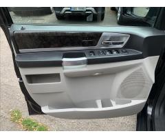Chrysler Grand Voyager 2,8 CRD Touring AUTOMAT - 16