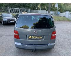 Volkswagen Touran 1,9 TDI Trendline - 6