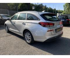 Hyundai i30 1,4 i CVVT  Trikolor,ČR,1.MAJ - 6