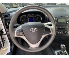 Hyundai i30 1,4 i CVVT Trikolor - 10