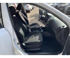 Hyundai i30 1,4 i CVVT Trikolor - 14