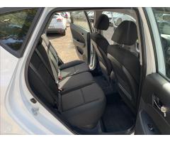 Hyundai i30 1,4 i CVVT Trikolor - 16