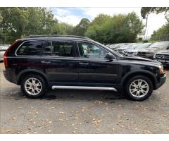 Volvo XC90 2,4 D5 7.MÍST,AUTOMAT - 4