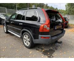 Volvo XC90 2,4 D5 7.MÍST,AUTOMAT - 7