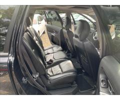 Volvo XC90 2,4 D5 7.MÍST,AUTOMAT - 17