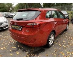 Hyundai i30 1,6 i CVVT Trikolor ČR,SERVISKA - 8