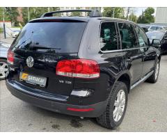 Volkswagen Touareg 3,0 TDi BEZ KOROZE ! - 9