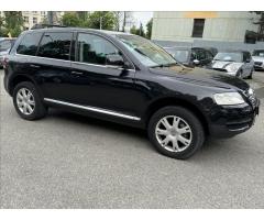 Volkswagen Touareg 3,0 TDi BEZ KOROZE ! - 12