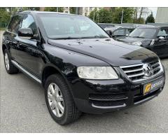 Volkswagen Touareg 3,0 TDi BEZ KOROZE ! - 13