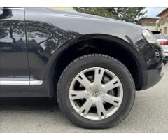 Volkswagen Touareg 3,0 TDi BEZ KOROZE ! - 15