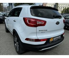 Kia Sportage 2,0 CRDI 4x4 Exclusive - 6