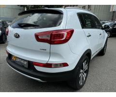 Kia Sportage 2,0 CRDI 4x4 Exclusive - 9