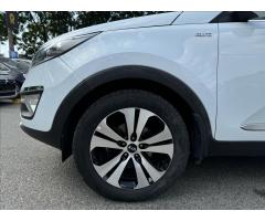 Kia Sportage 2,0 CRDI 4x4 Exclusive - 17