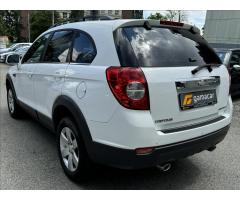 Chevrolet Captiva 2,2 - 9