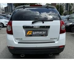 Chevrolet Captiva 2,2 - 11